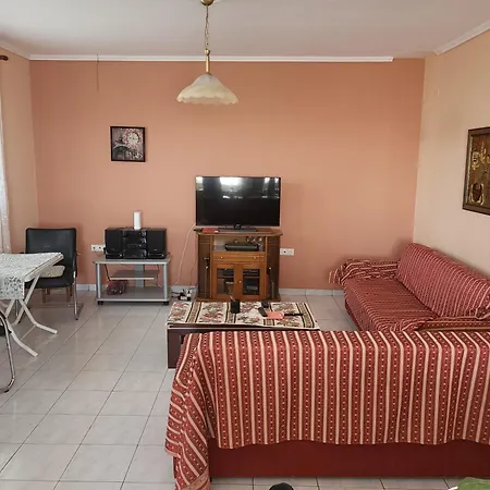 Kitros بيت للعطل *